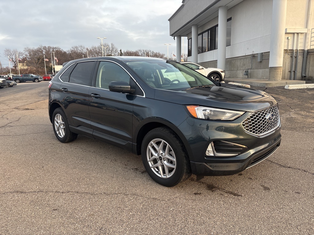 2024 Ford Edge SEL's photo