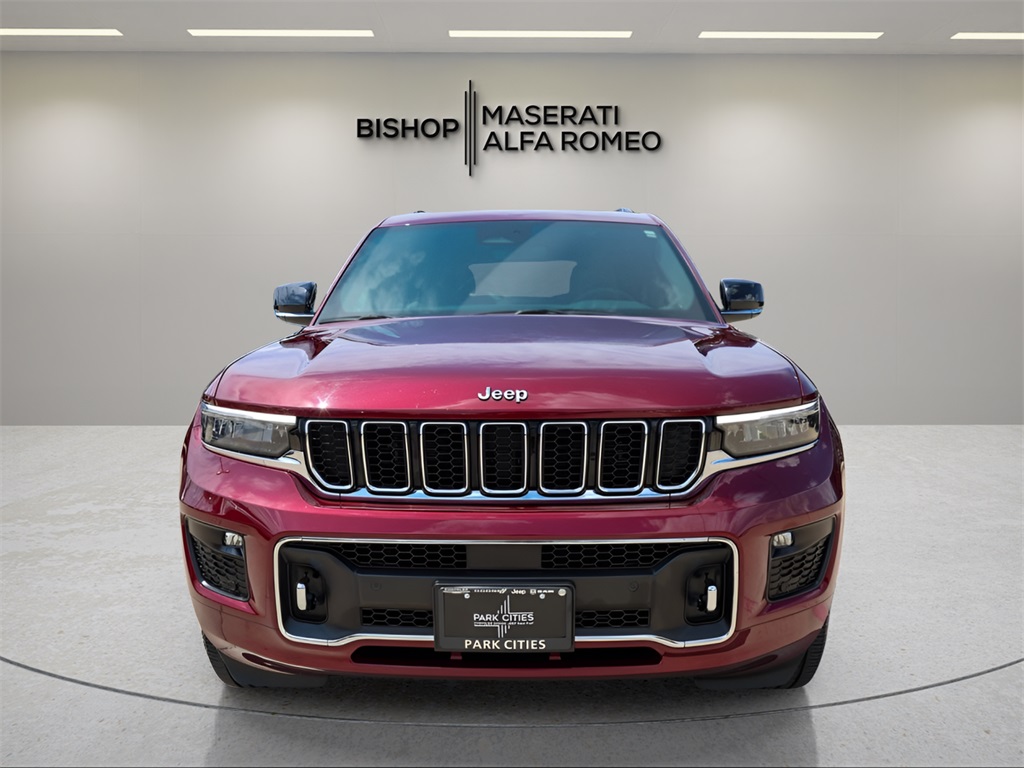 2024 Jeep Grand Cherokee Overland photo 2