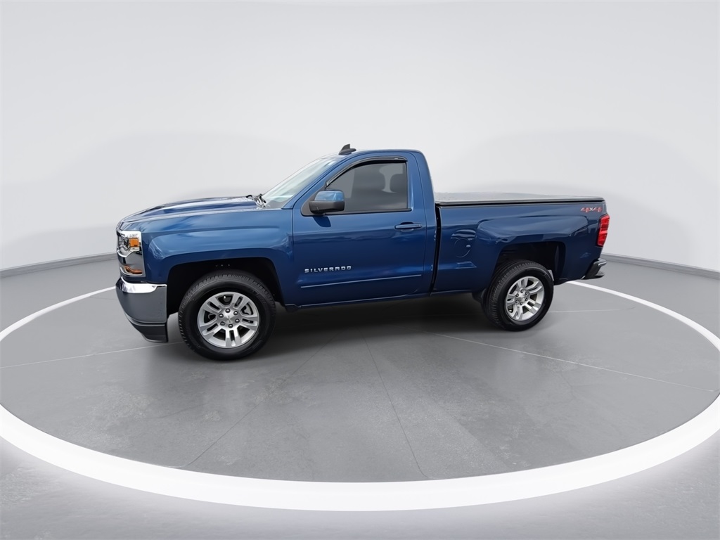 2018 Chevrolet Silverado 1500 LT photo 4