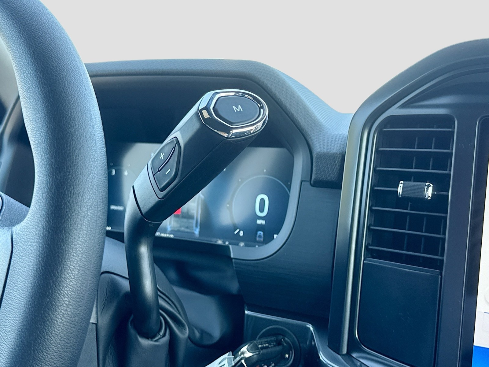2025 Ford F-150 STX photo 16