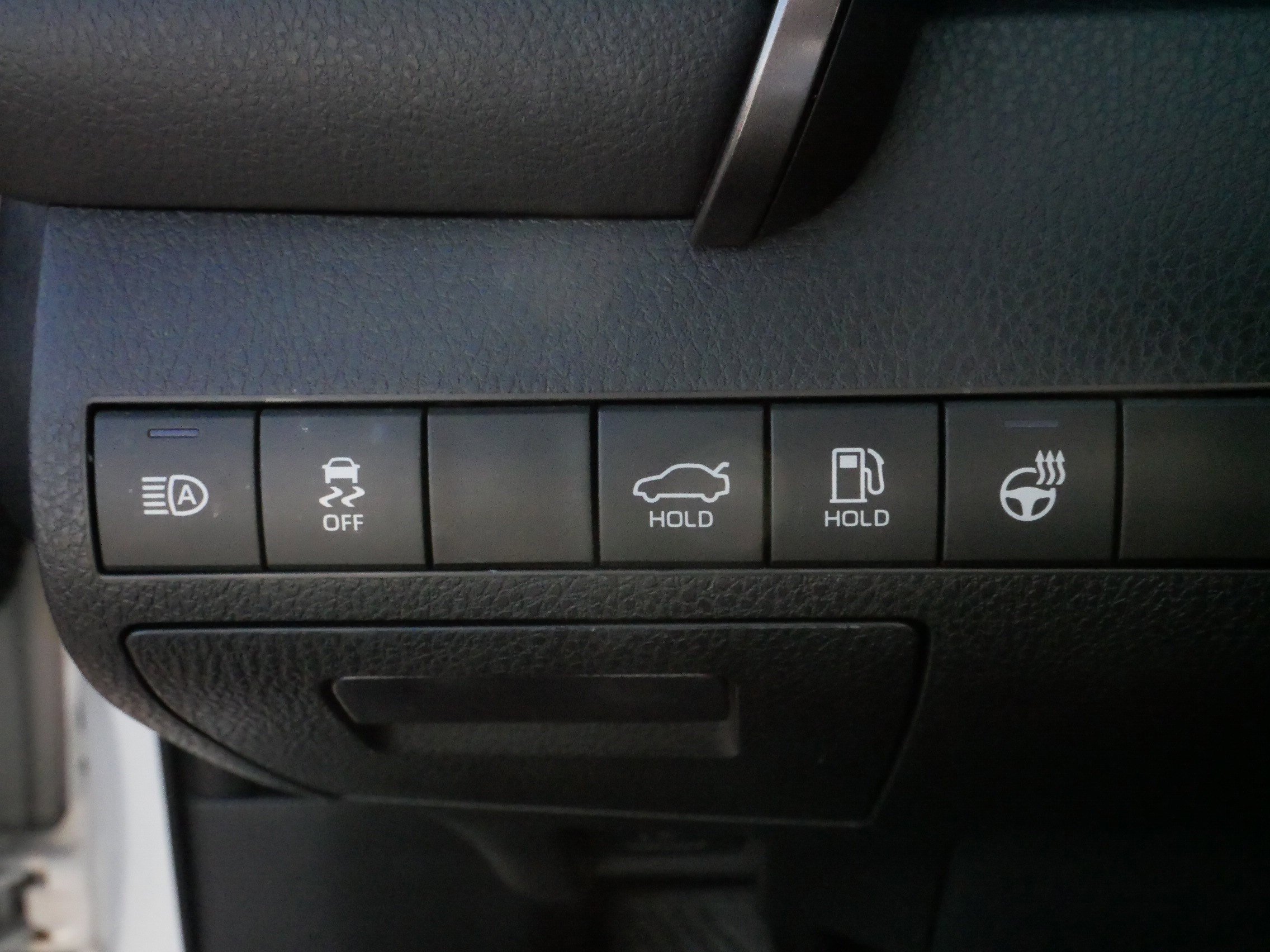 2022 Toyota Camry LE photo 24