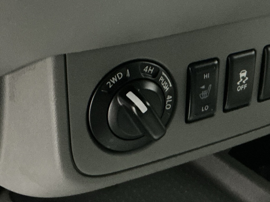 2021 Nissan Frontier SV photo 4