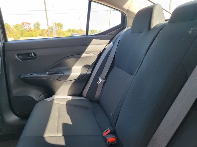 2025 Nissan Versa 1.6 S photo 15