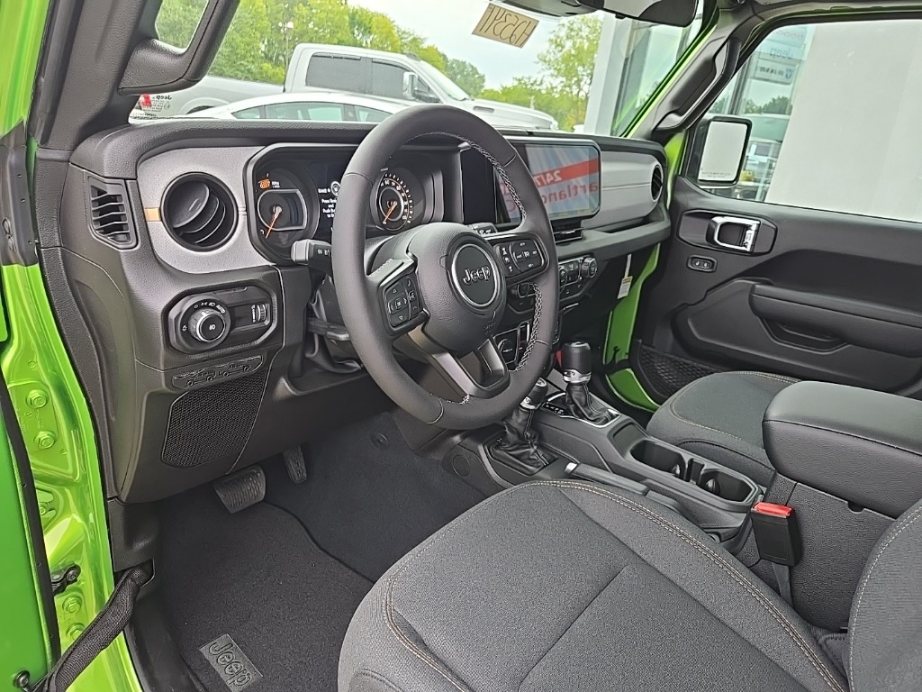 2025 Jeep Wrangler Sport S photo 33