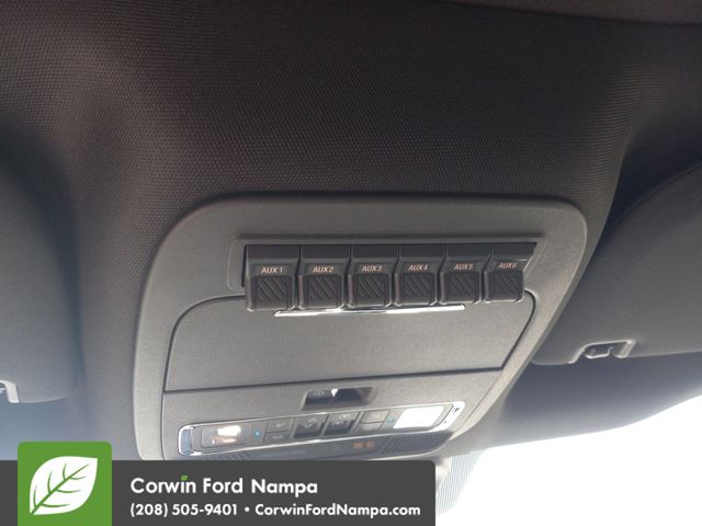 2025 Ford F-350 Platinum photo 24