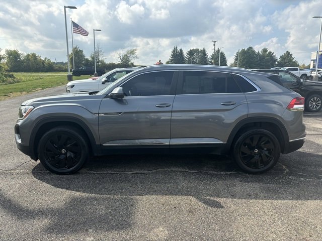 2024 Volkswagen Atlas Cross Sport SEL photo 3