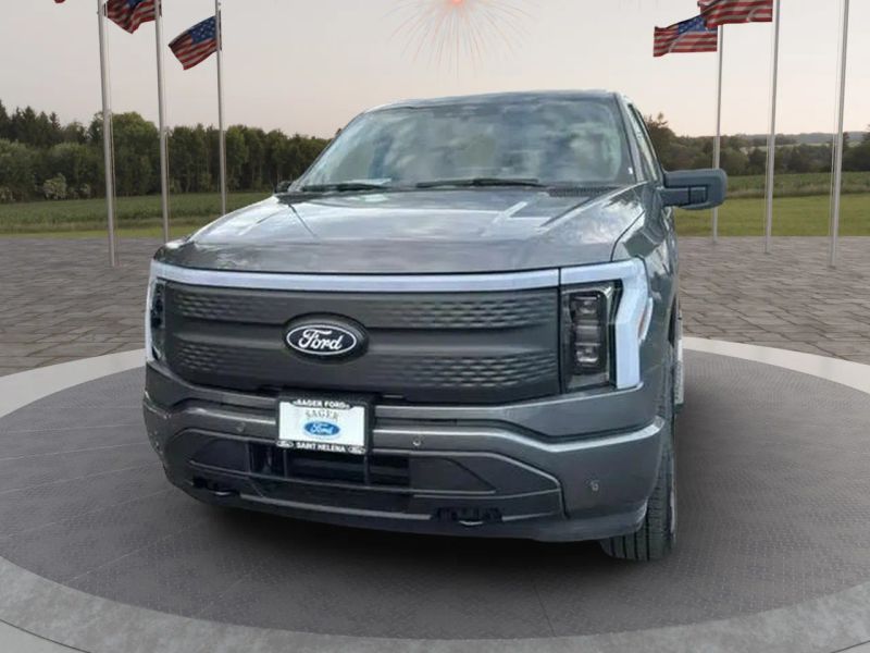2024 Ford F-150 Lightning photo 7