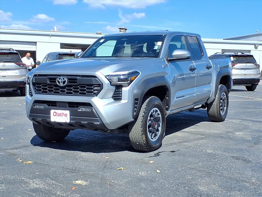 Used 2024 Toyota Tacoma TRD Off Road with VIN 3TMLB5JN7RM005415 for sale in Kansas City