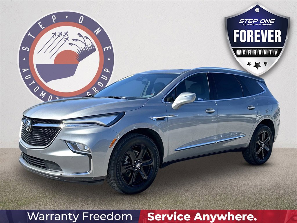 2024 Buick Enclave Essence's photo