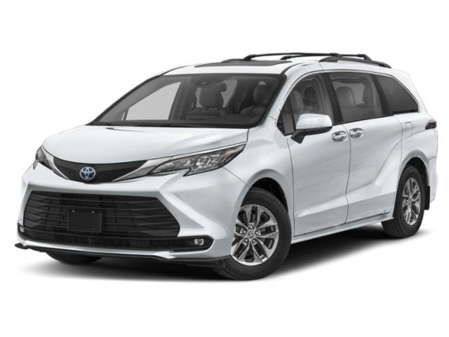 2026 Toyota Sienna XLE's photo