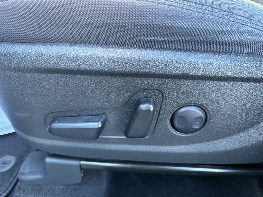 2022 Hyundai Santa Fe SEL photo 17