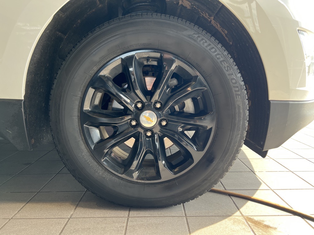 2020 Chevrolet Equinox LT photo 11