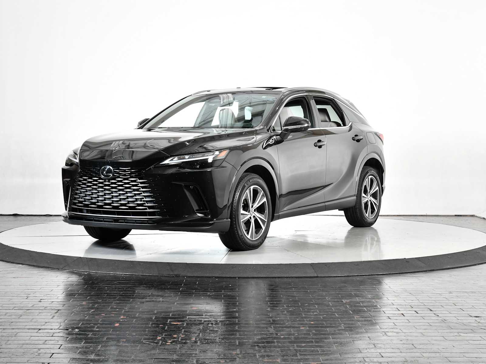 2025 Lexus RX 350's photo