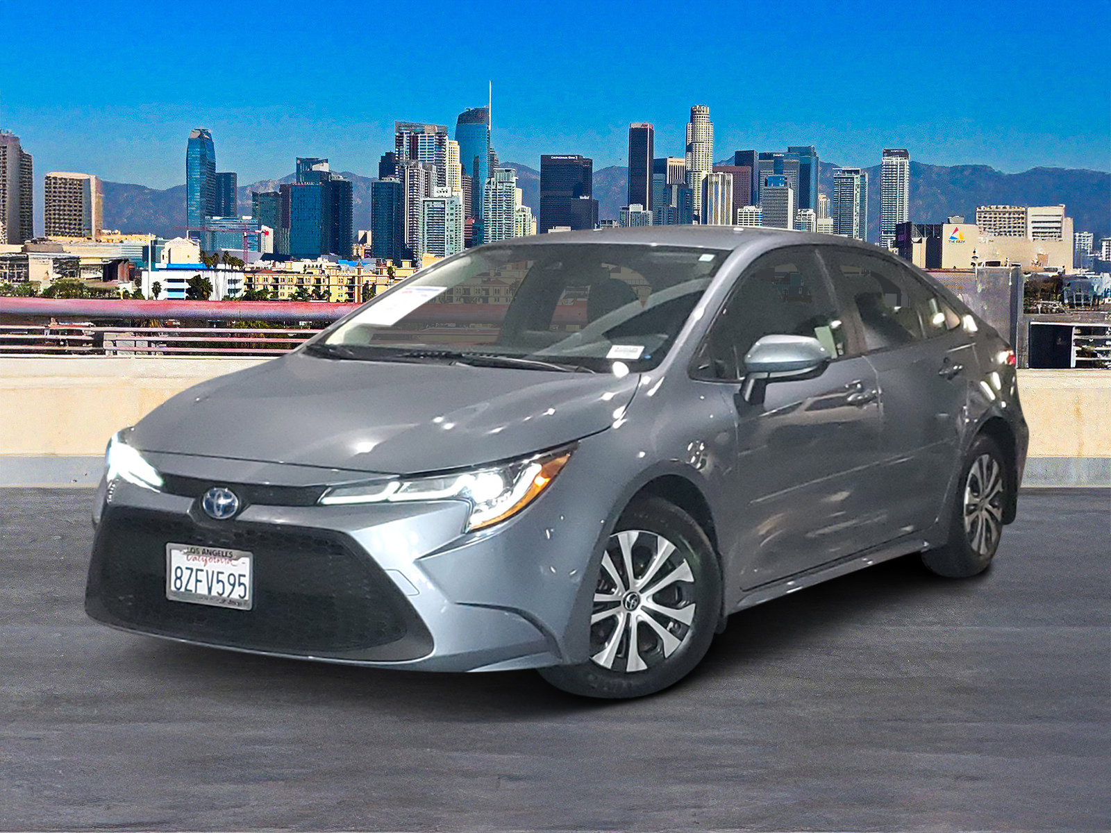 2022 Toyota Corolla Hybrid LE photo 2