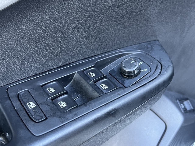 2022 Volkswagen Taos S photo 23