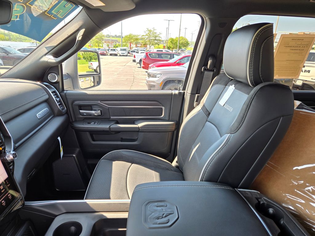 2025 Ram 2500 Laramie photo 22