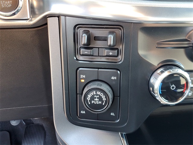 2025 Ford F-150 Lariat photo 26