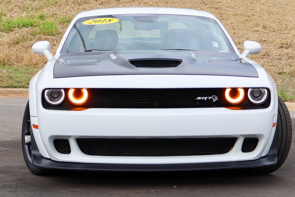 2018 Dodge Challenger SRT8 Hellcat Widebody photo 2