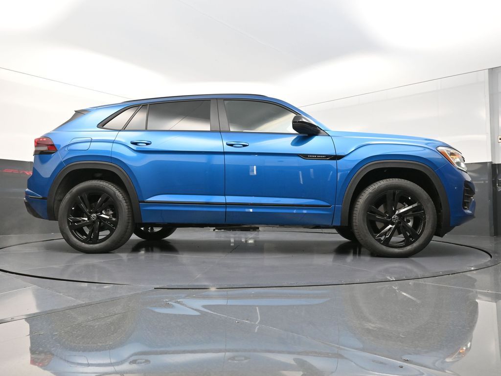 2025 Volkswagen Atlas Cross Sport SEL R-Line photo 25