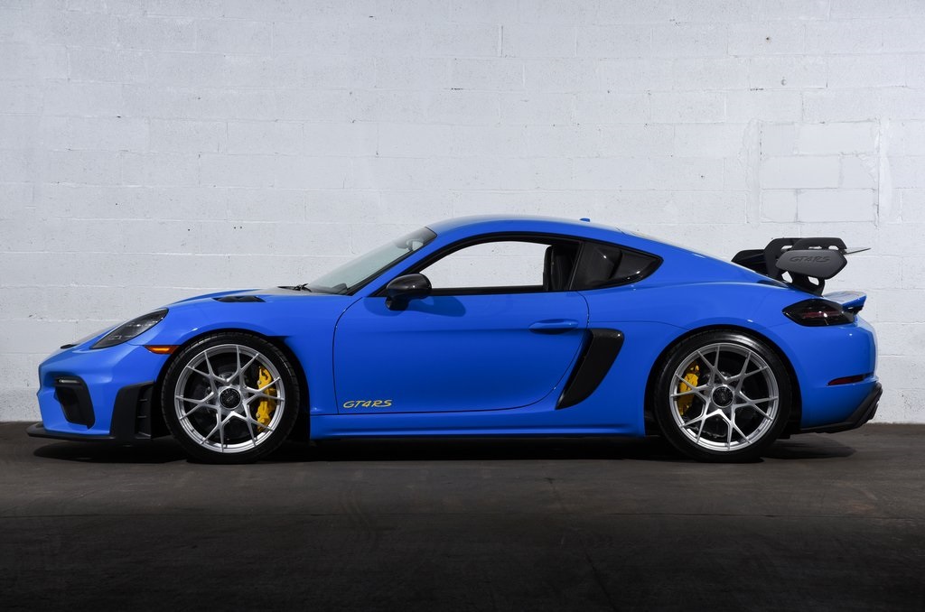 2025 Porsche Cayman GT4 RS photo 2