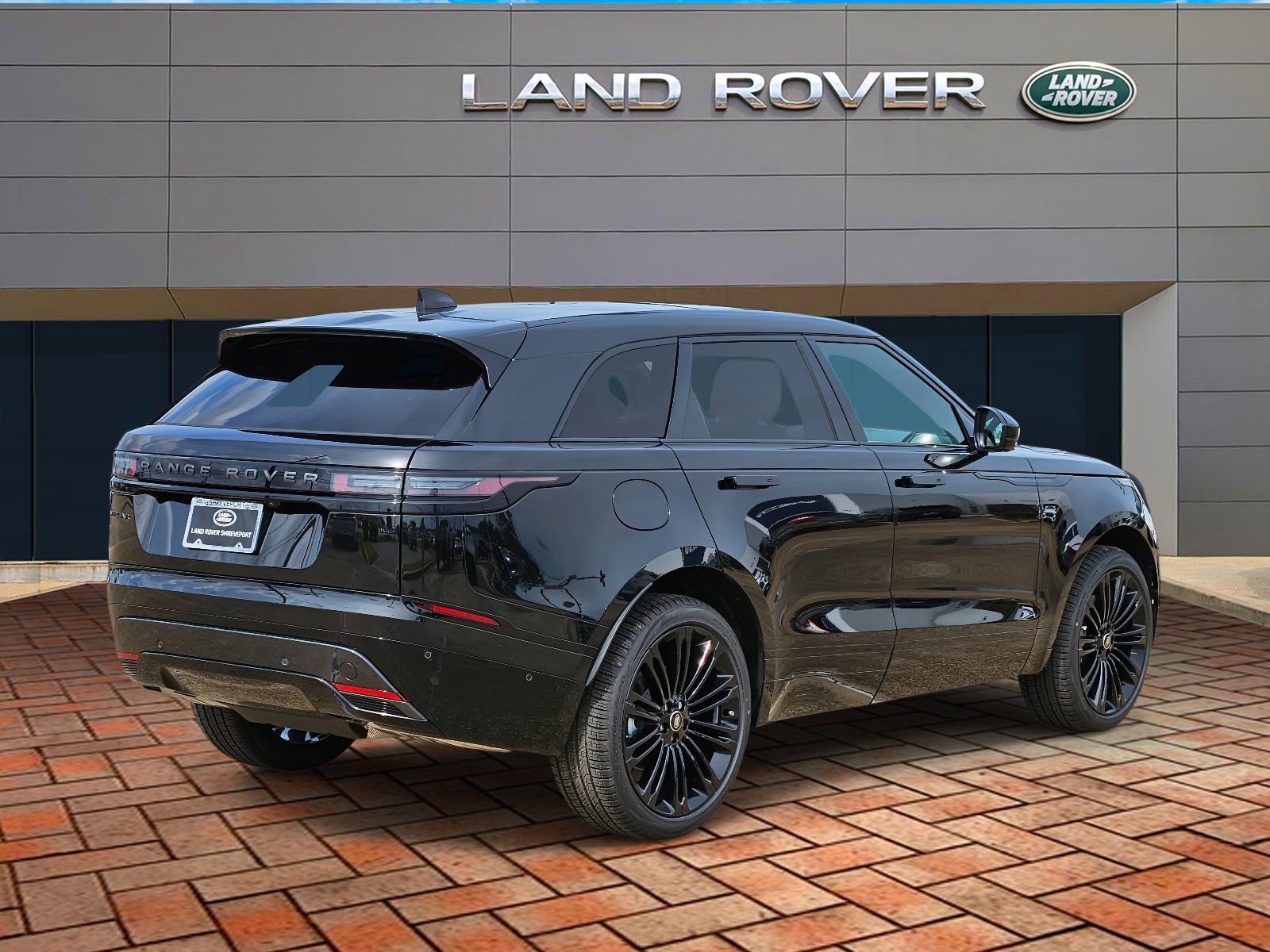 2026 Land Rover Range Rover Velar SE photo 4