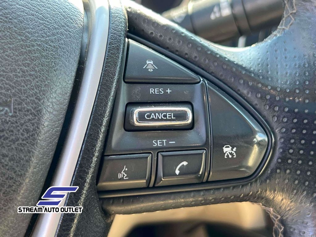 2017 Nissan Maxima SL photo 20