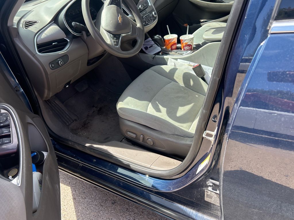 2019 Chevrolet Malibu 1LT photo 3