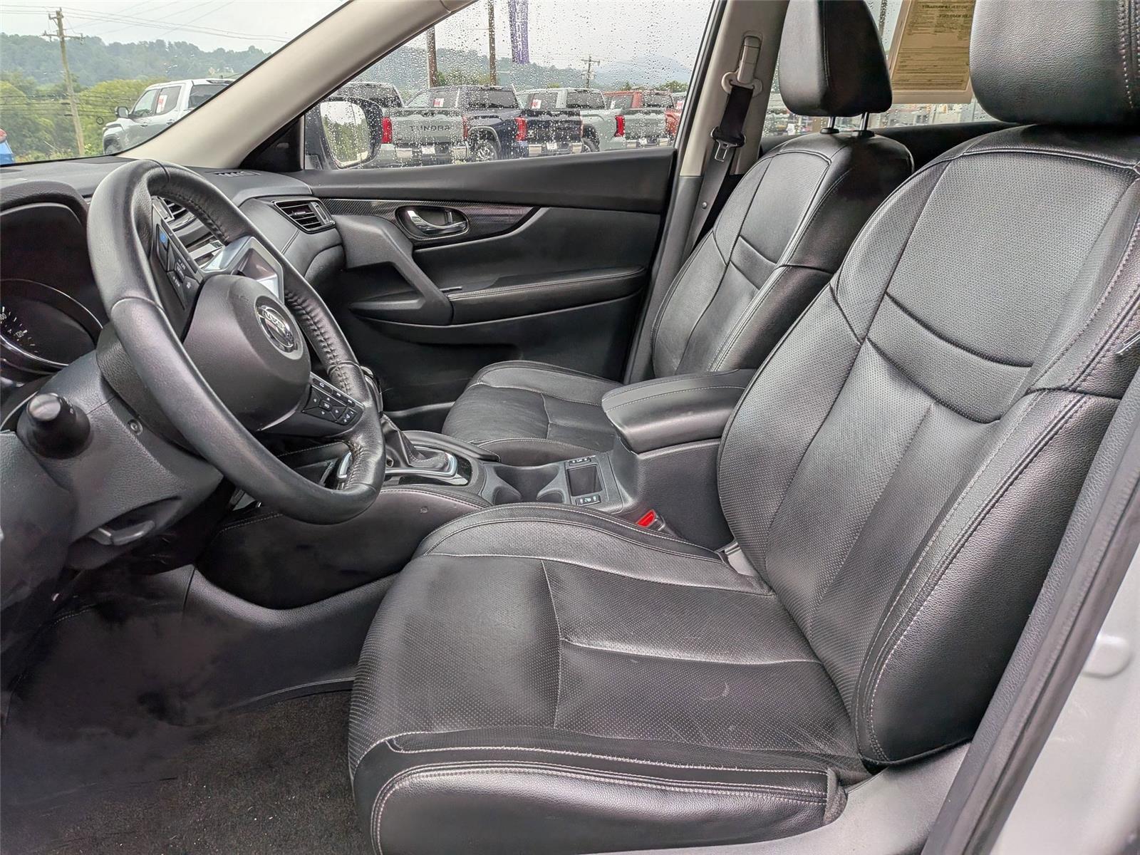 2020 Nissan Rogue SL photo 11