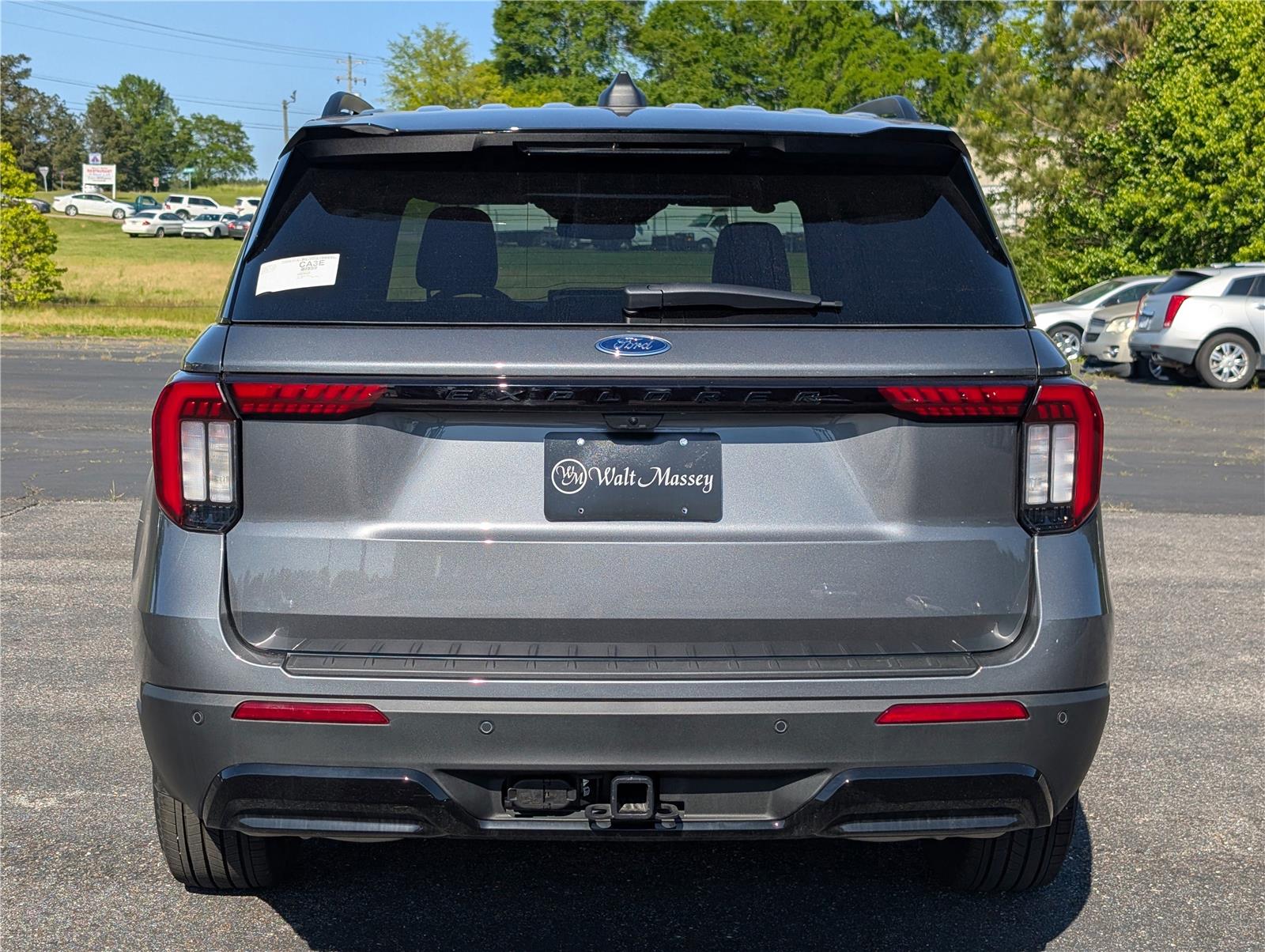 2025 Ford Explorer ST-Line photo 3