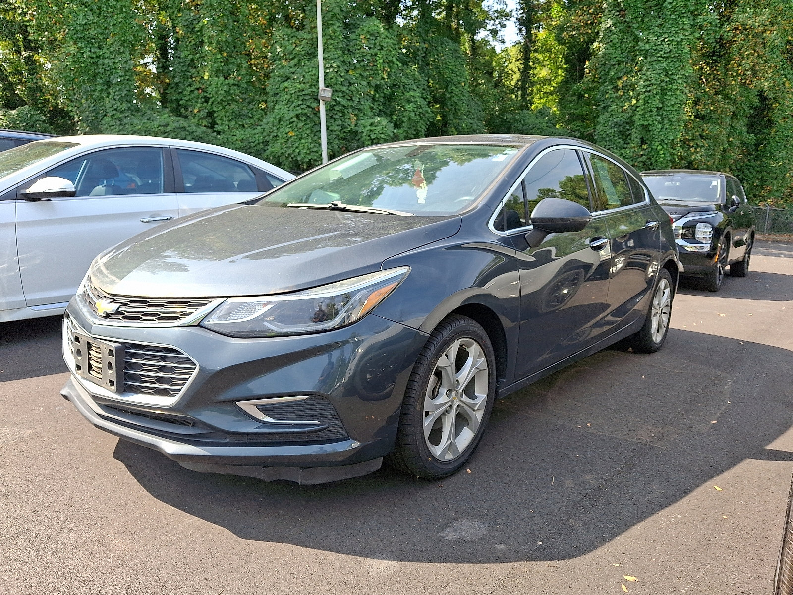 2018 Chevrolet Cruze Premier photo 3