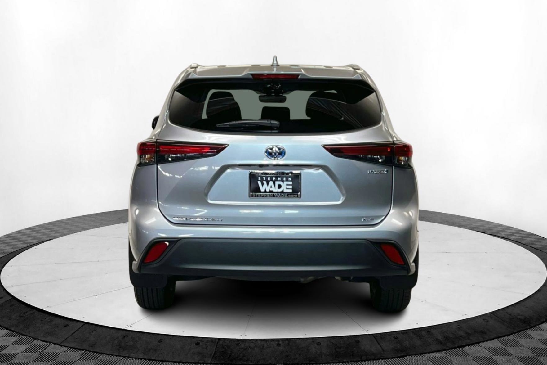 2024 Toyota Highlander Hybrid XLE photo 4