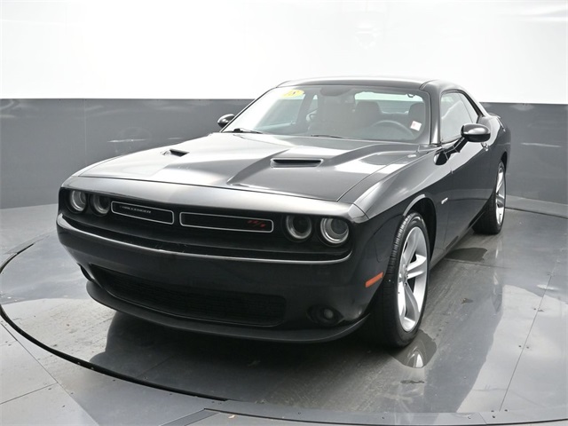 2018 Dodge Challenger R/T's photo