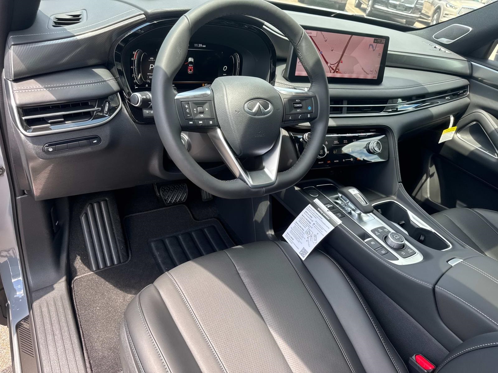 2025 Infiniti QX60 Luxe photo 12