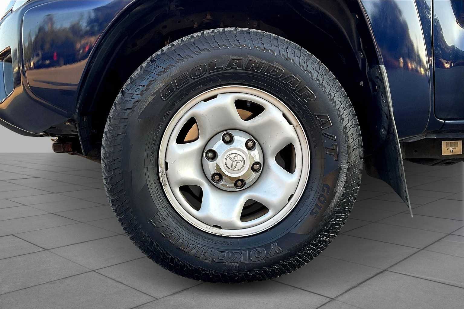 2012 Toyota Tacoma PreRunner photo 10