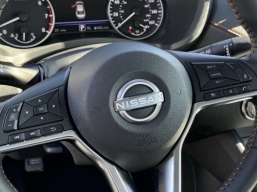 2025 Nissan Sentra SV photo 11