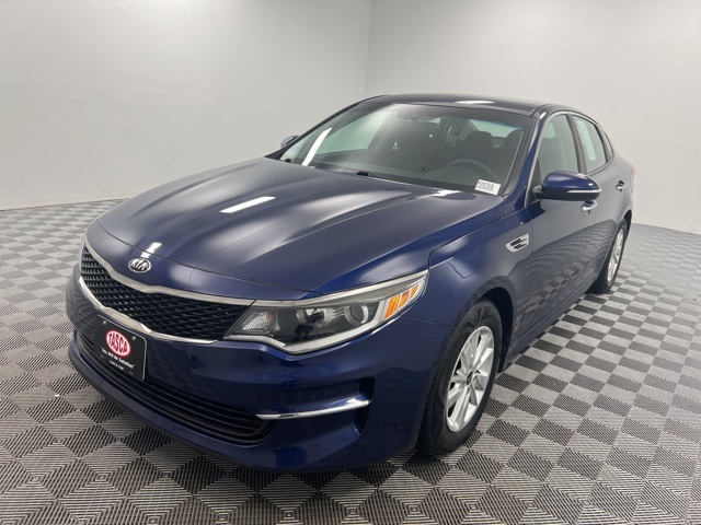 2018 Kia Optima LX photo 2
