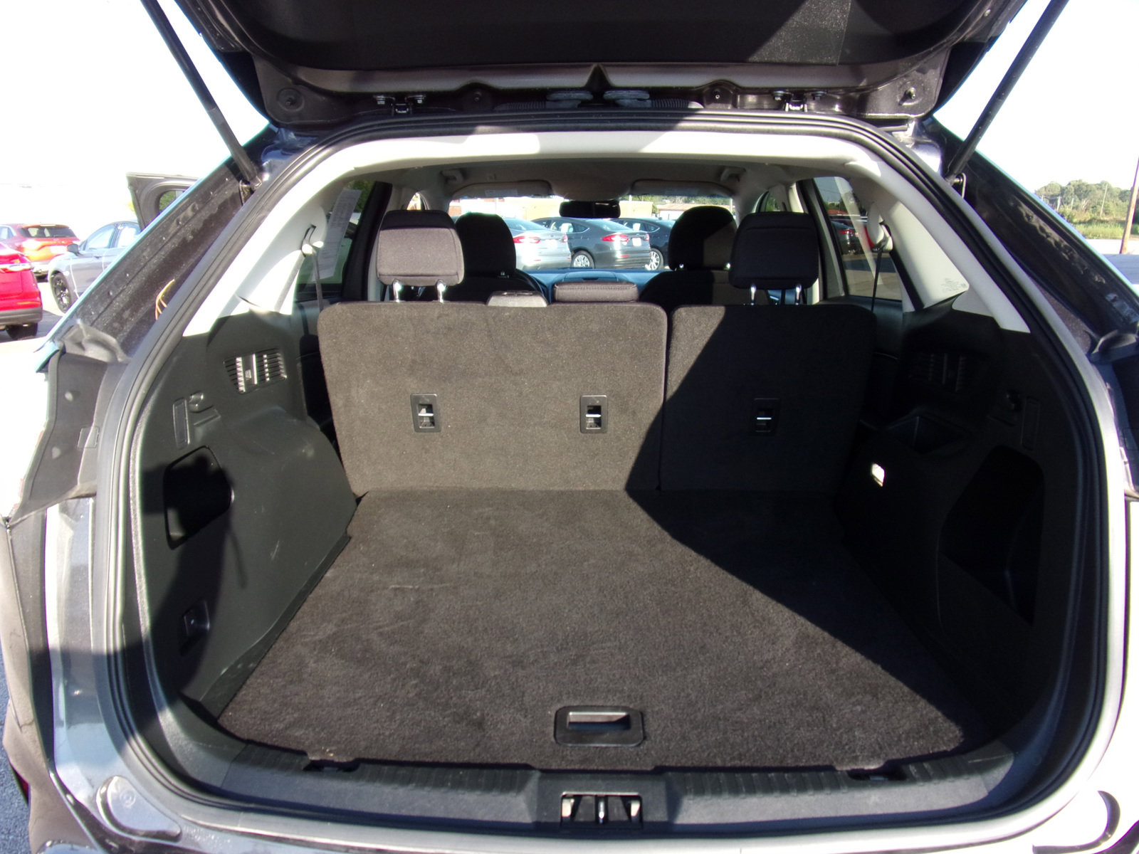 2019 Ford Edge SE photo 19