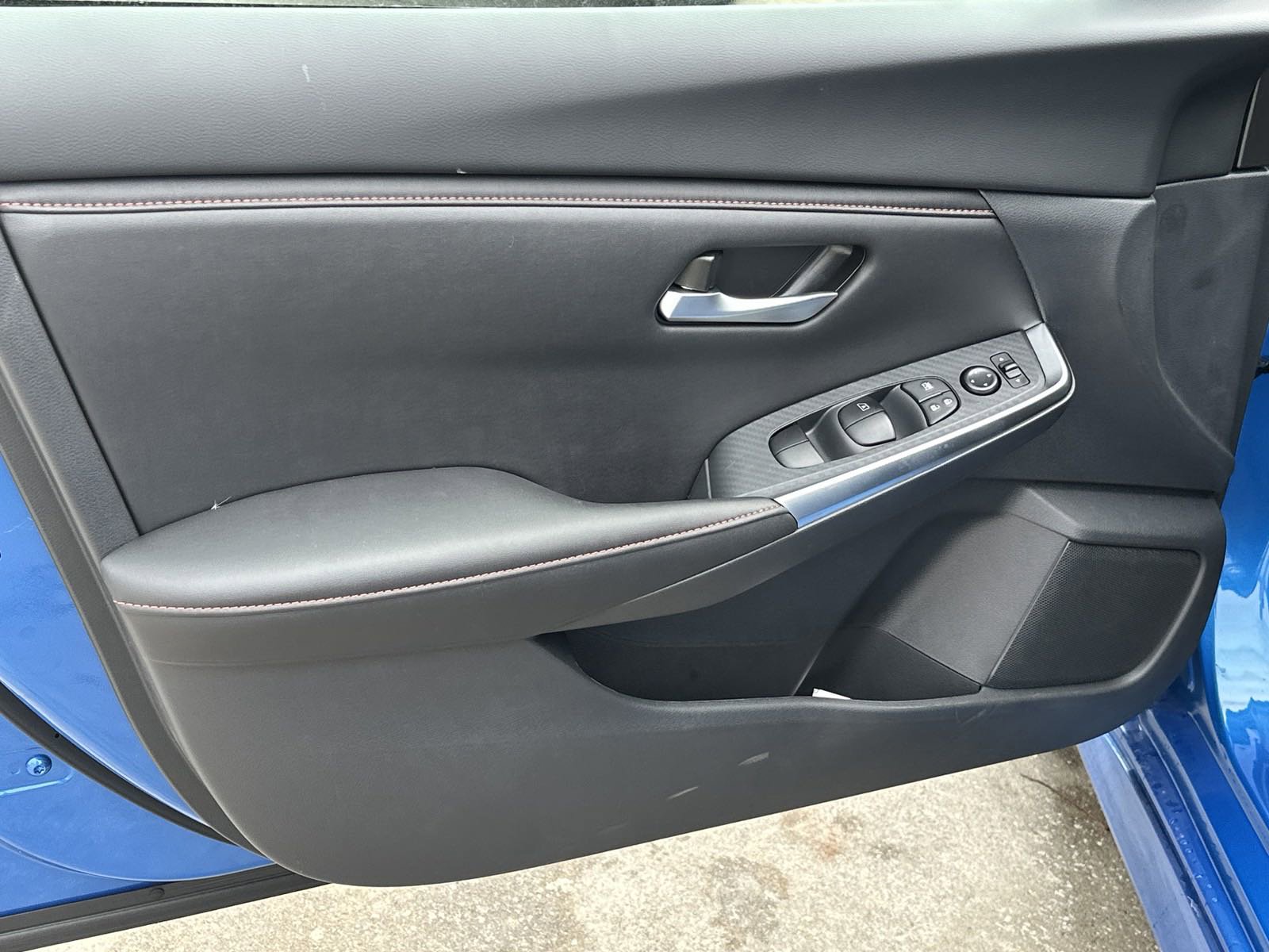 2025 Nissan Sentra SR photo 11