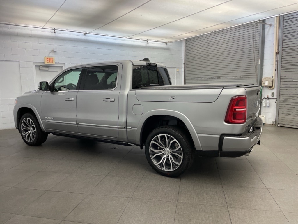 2025 Ram 1500 photo 8