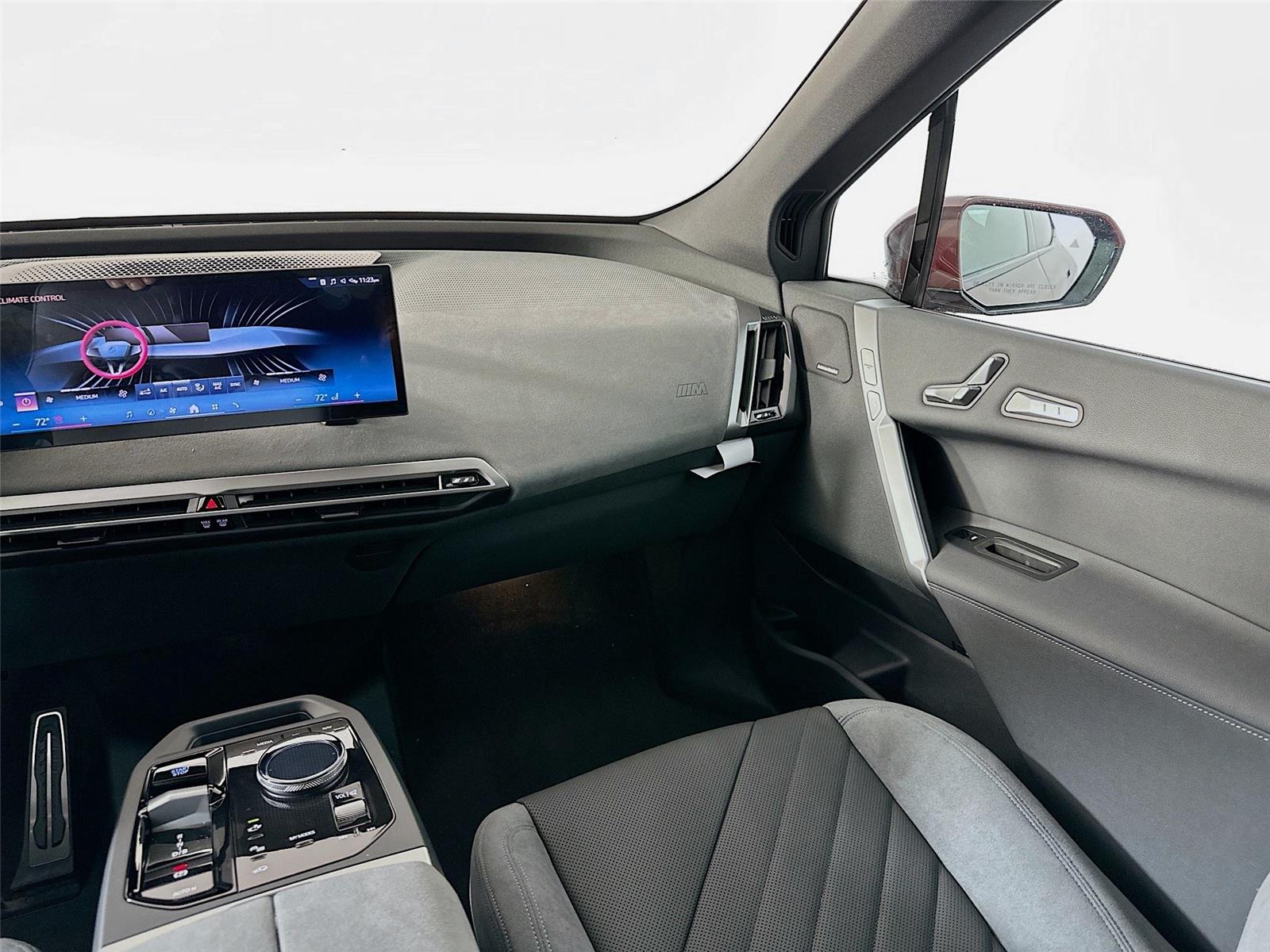 2026 Bmw iX photo 24