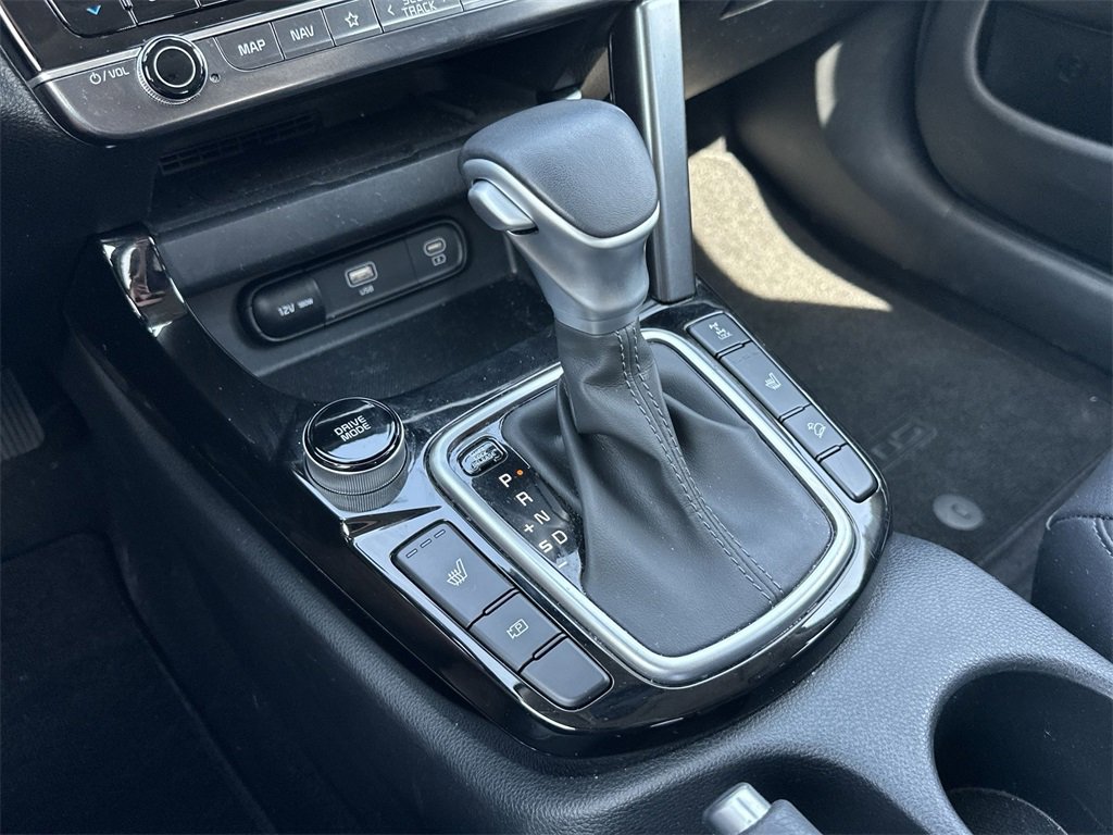 2024 Kia Seltos EX photo 23