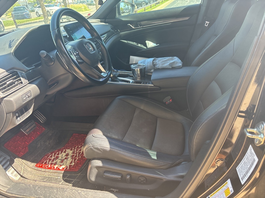 2020 Honda Accord Sport photo 4