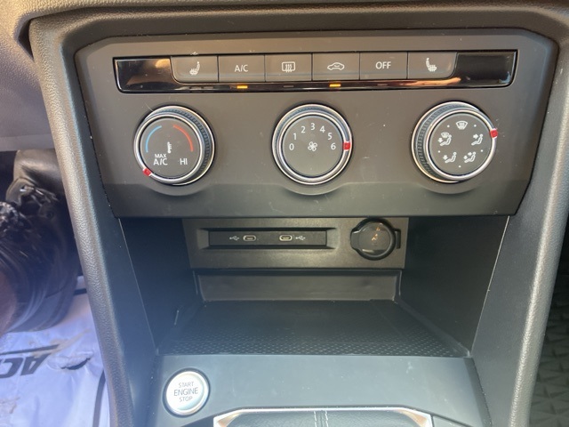 2022 Volkswagen Taos SE photo 26