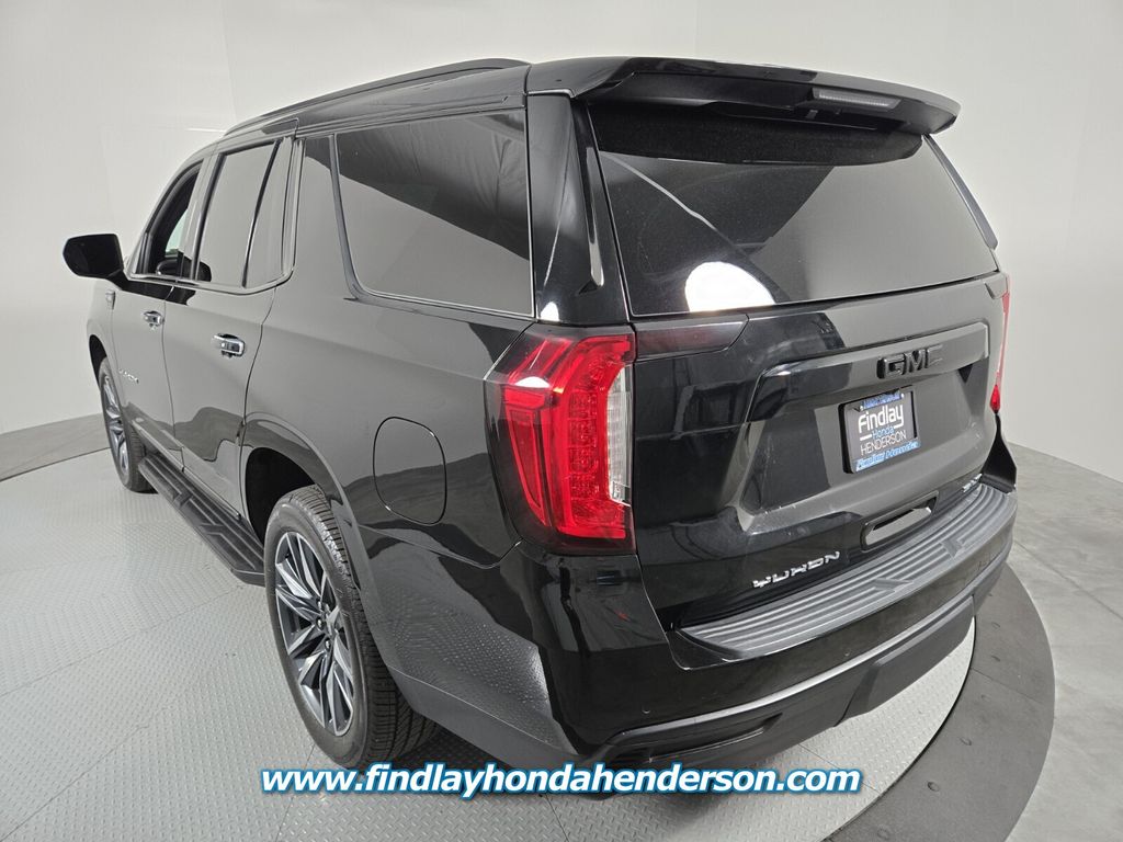 2022 Gmc Yukon SLT photo 2