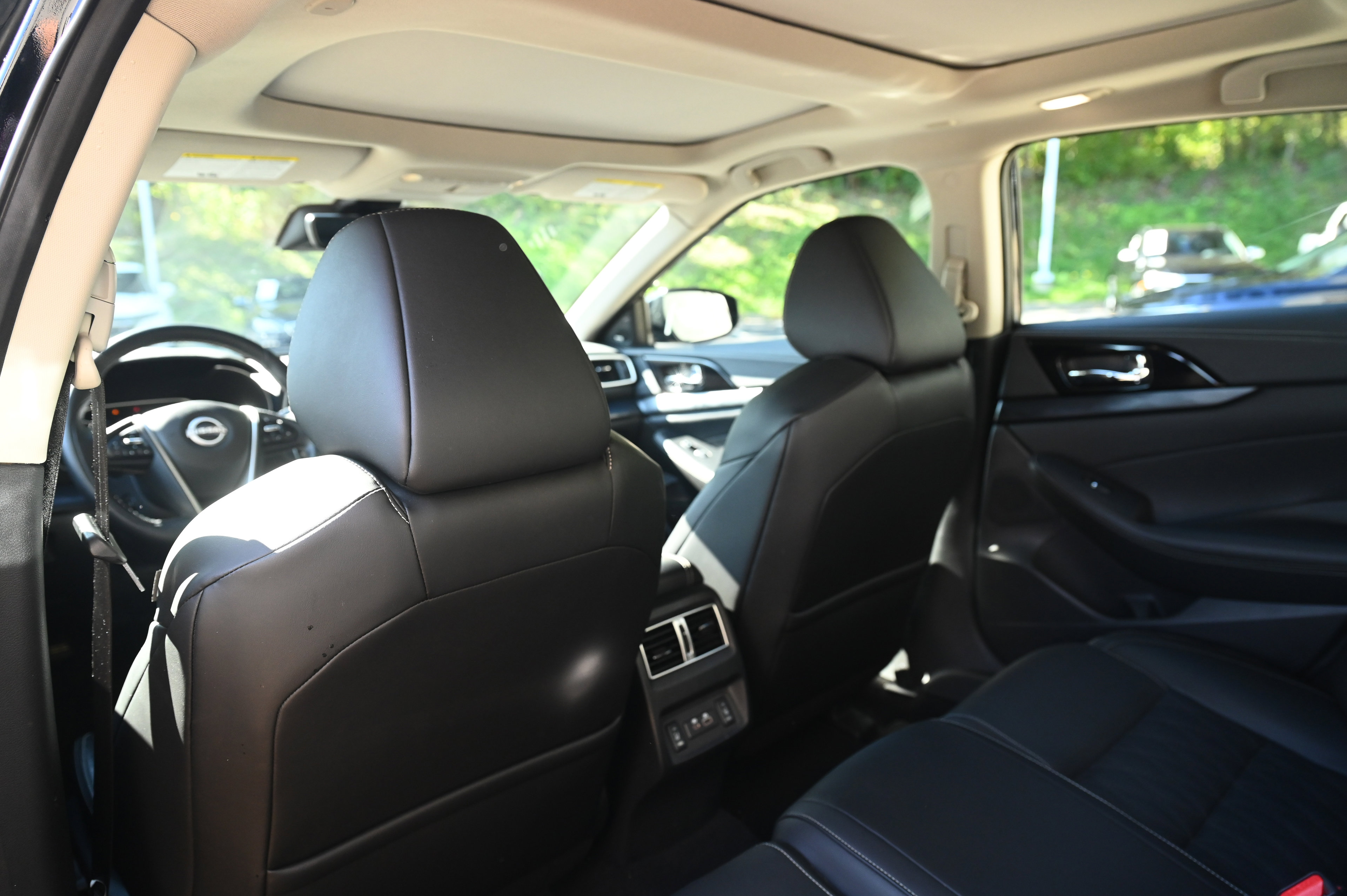2023 Nissan Maxima Platinum photo 21