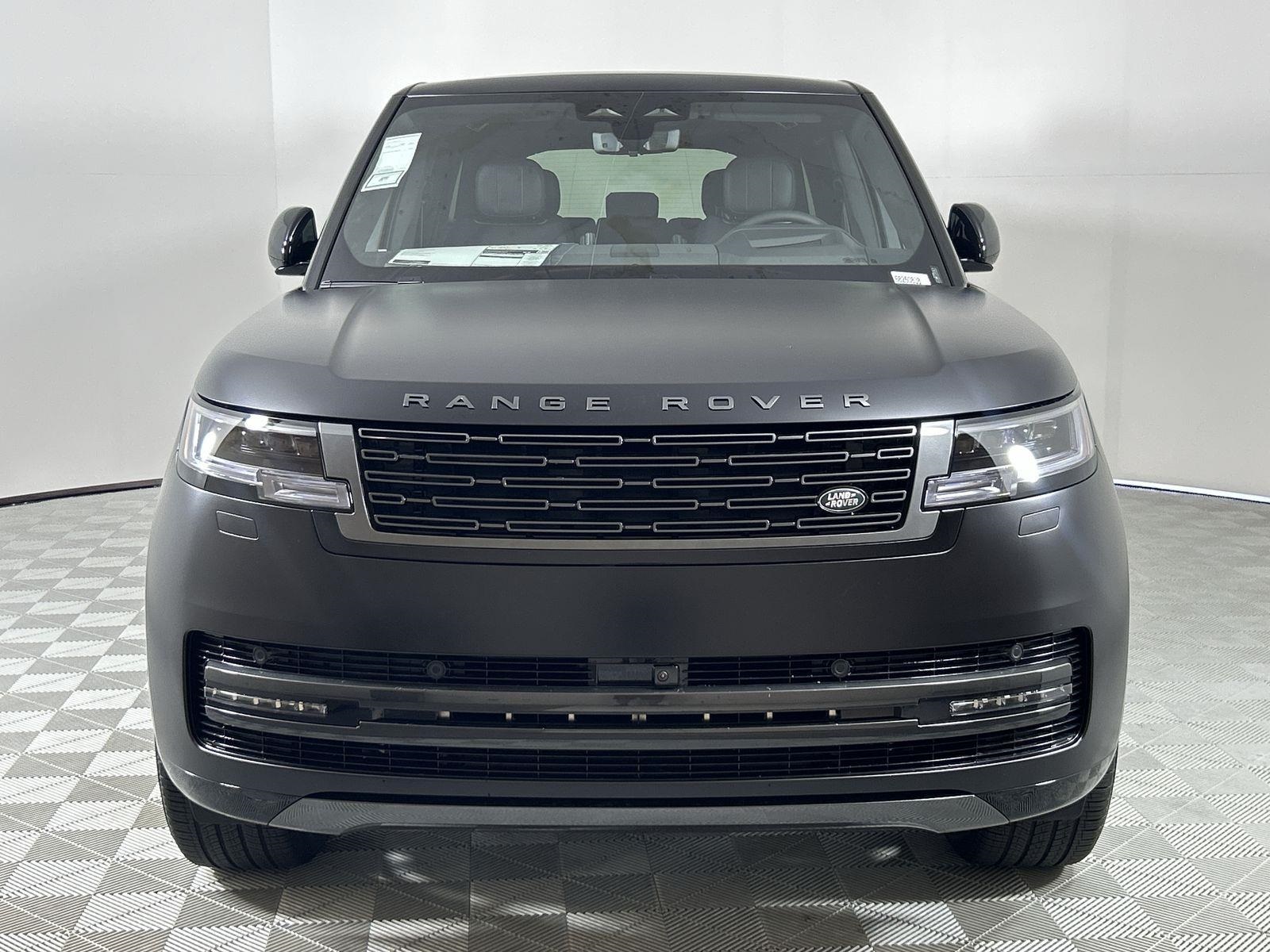 2025 Land Rover Range Rover SE photo 7