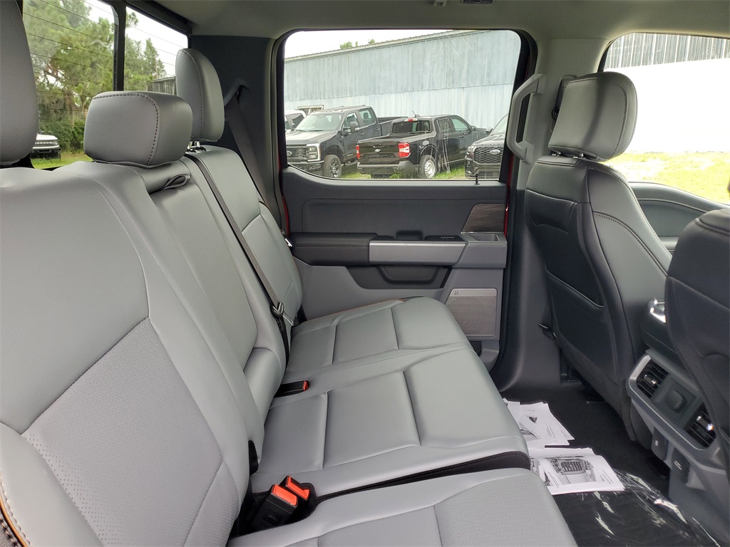 2025 Ford F-150 Lariat photo 25