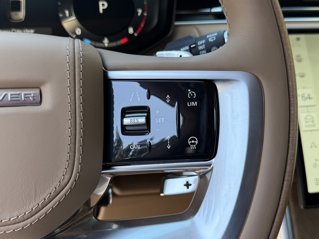 2025 Land Rover Range Rover SV photo 15