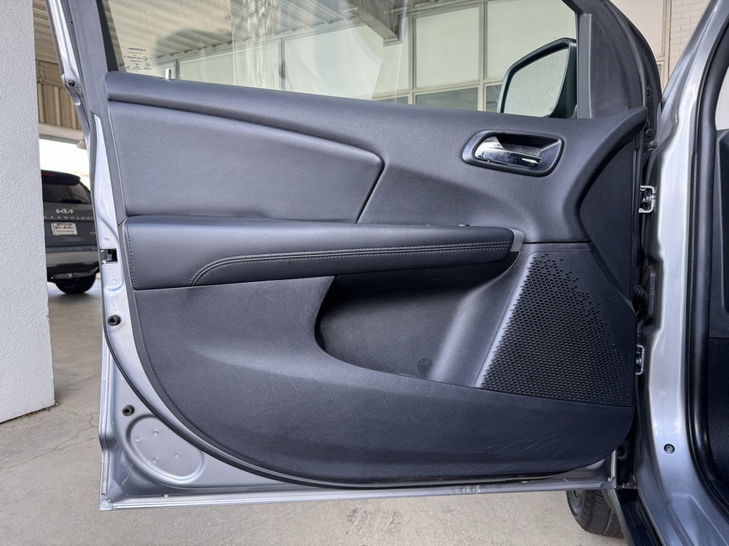 2015 Dodge Journey SXT photo 4