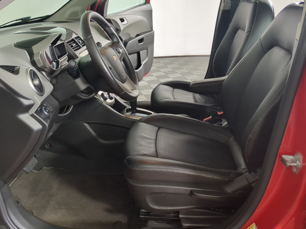2015 Chevrolet Sonic LTZ photo 9